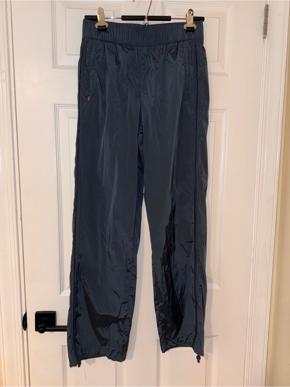 4+ 50% OFF | Athleta Men's Dark Blue Elastic-Waist Jogger Pants - Picture 9 of 9